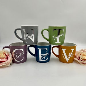 Taza personalizada / Taza con inicial y nombre / Nombre personalizado / Regalo personalizado / Taza de café / Tazas personalizadas / Tazas con iniciales / Cumpleaños / Boda