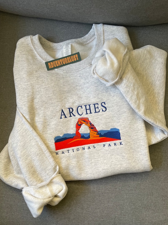 Embroidered Arches National Park Crewneck | Utah State Embroidery Sweatshirt | Gift for Nature Lovers Adventure Seekers | Souvenir Gift