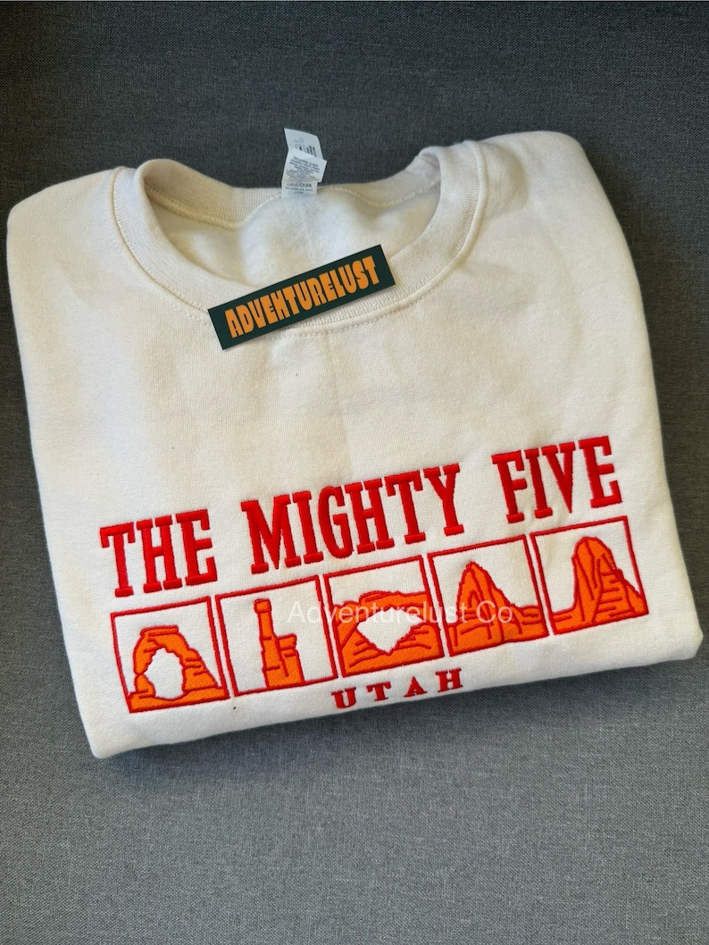 Embroidered The Mighty Five National Parks in Utah Arches Bryce Canyon Canyonlands Capital Reef Zion Crewneck Sweatshirt
