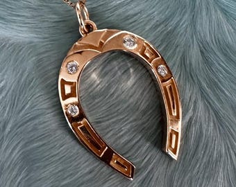 Horseshoe Charm, 14k solid gold Horseshoe pendant charm, antique horseshoe charm pendant, gold and diamond horseshoe pendant, Antique style