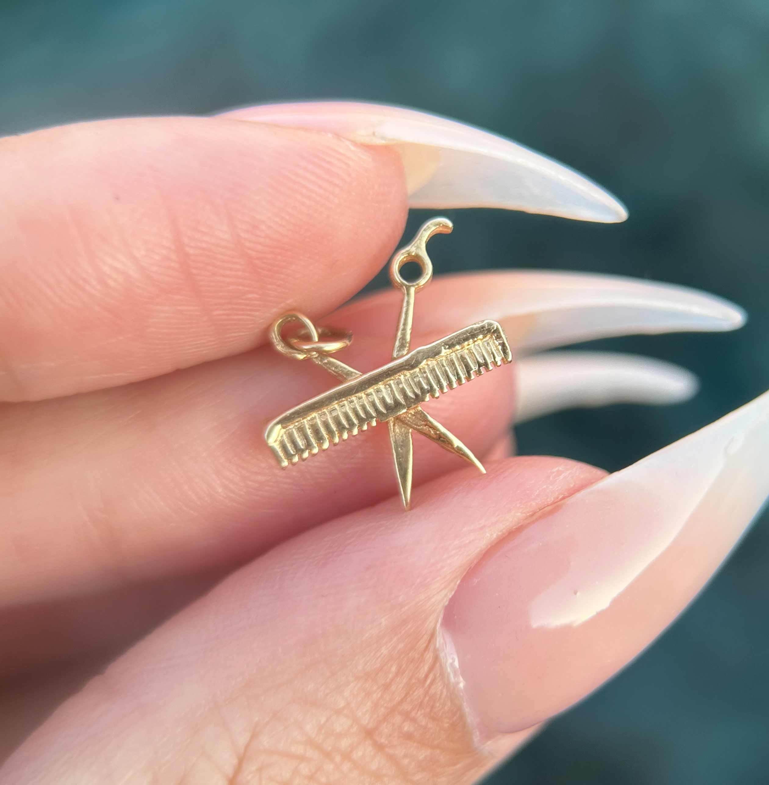 VINTAGE Solid 14k Gold Comb and Scissors Charm, Hairstylist Charm