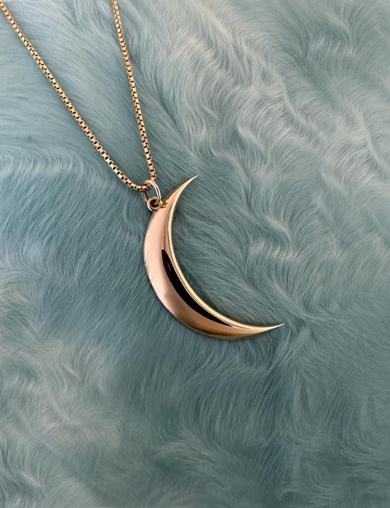 Moon necklace charm 14k solid gold, solid 14k gold moon pendant, gold moon necklace, 14k gold Moon charm, celestial jewelry, 14k moon