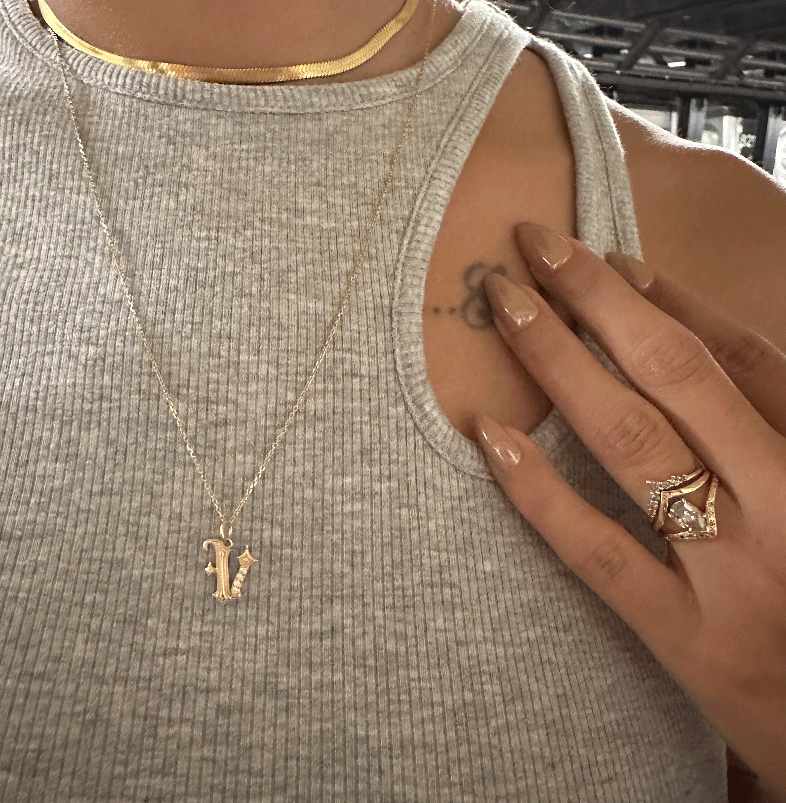 Gothic Initial V Charm, 14k Gold Diamonds Letter Charm, 14k Gold Gothic