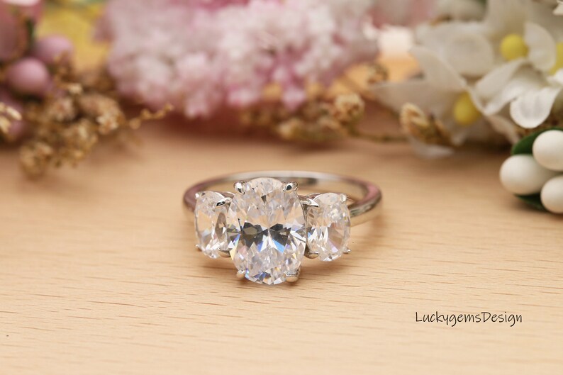 Engagement Ring,Wedding ring,Promise ring,Oval Cut,3.5Carats,Customized ring