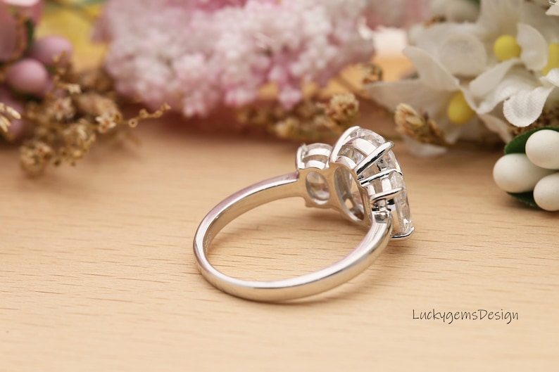 Engagement Ring,Wedding ring,Promise ring,Oval Cut,3.5Carats,Customized ring