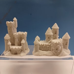 Get  2 beautiful 3 inch sandcastle made with real sand