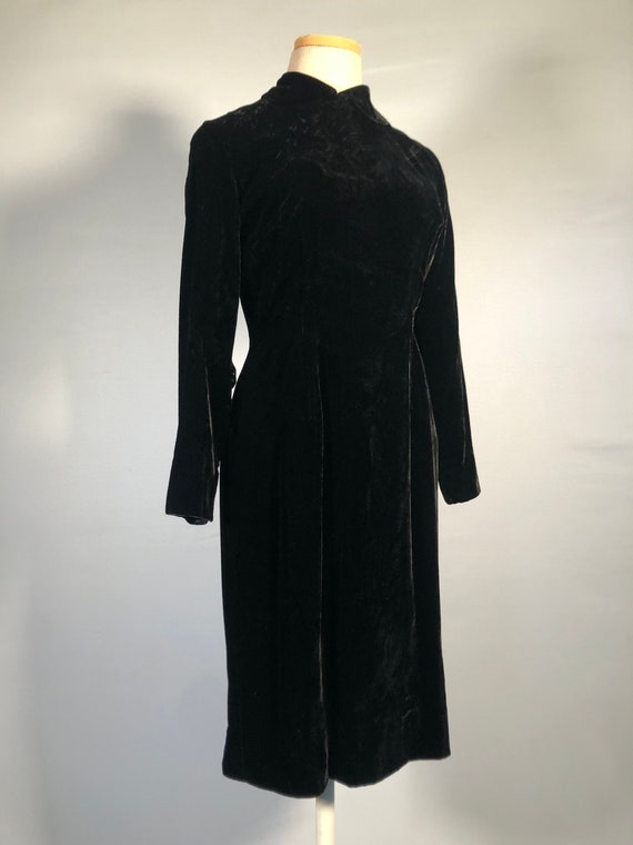 Mid 1960s Black Rayon Velvet Dress - image 4