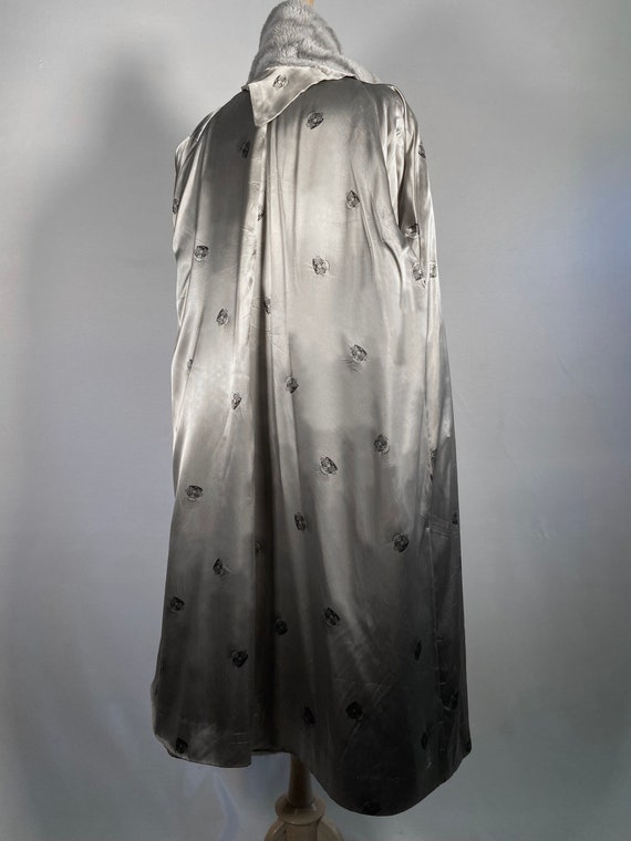 1950s Long Gray Faux Fur Coat - image 9
