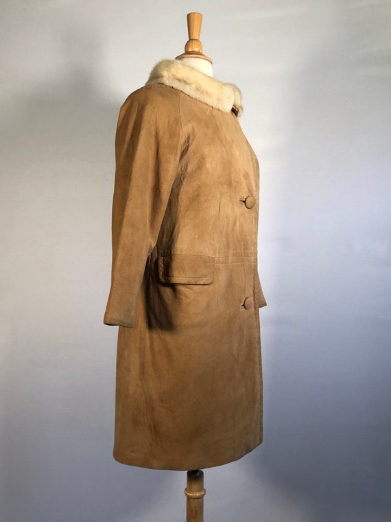 1960s Embroidered Ducks Tie Coat