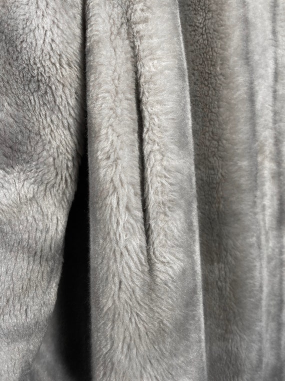 1950s Long Gray Faux Fur Coat - image 8