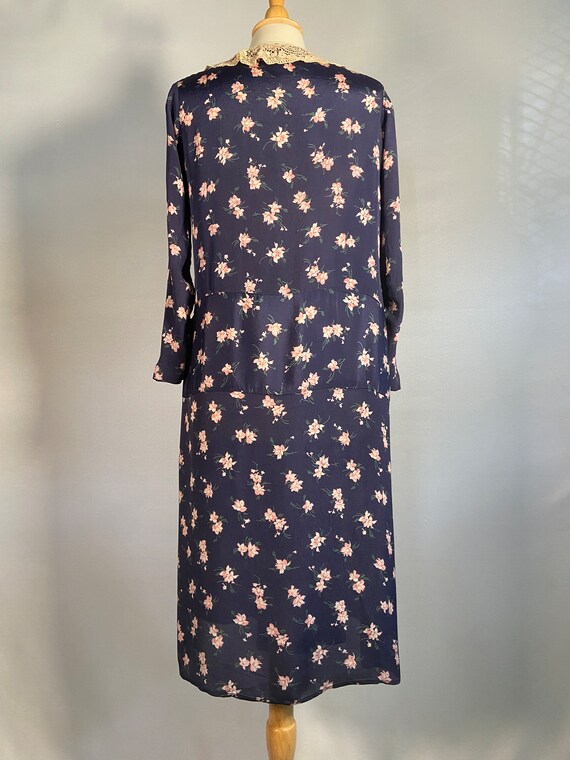 Early 1930s Navy Blue and Pink Floral Rayon Dress - image 2