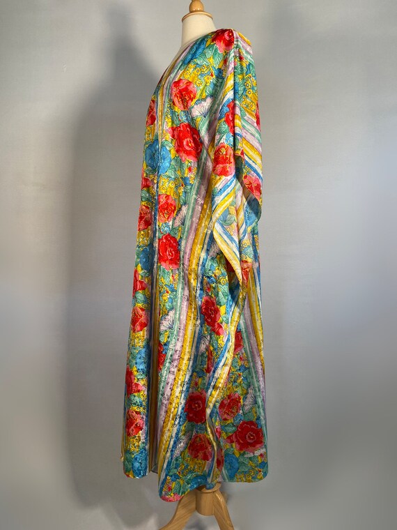 1990s Polyester Silk Floral Kaftan from Pakistan - image 3