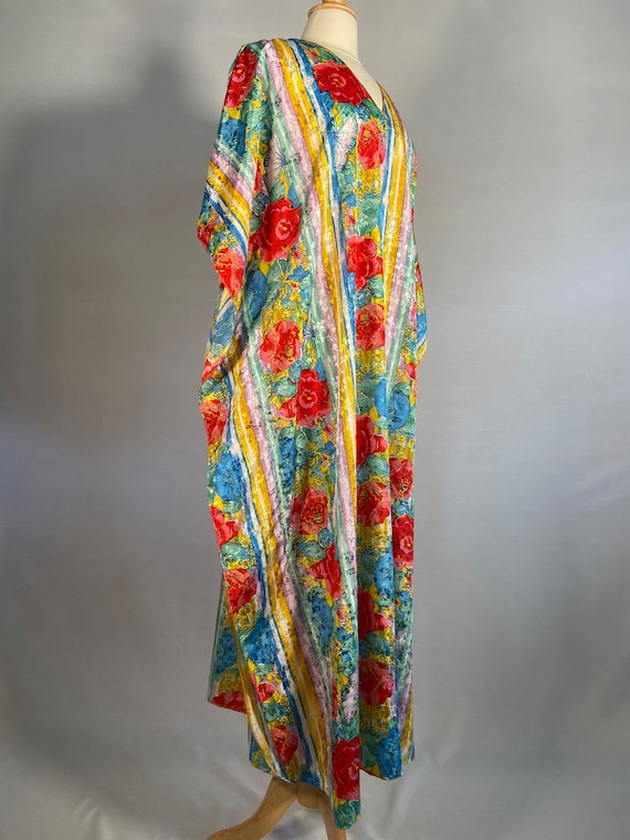 1990s Polyester Silk Floral Kaftan from Pakistan - image 4