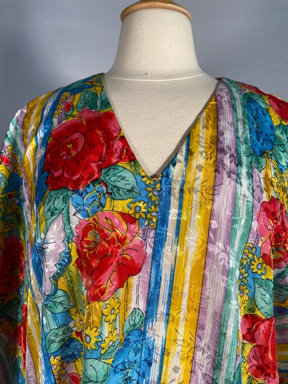 1990s Polyester Silk Floral Kaftan from Pakistan - image 6