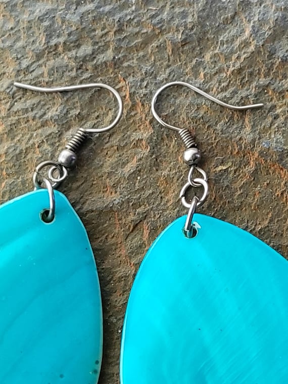 Natural Shell Dangle Earrings - image 2
