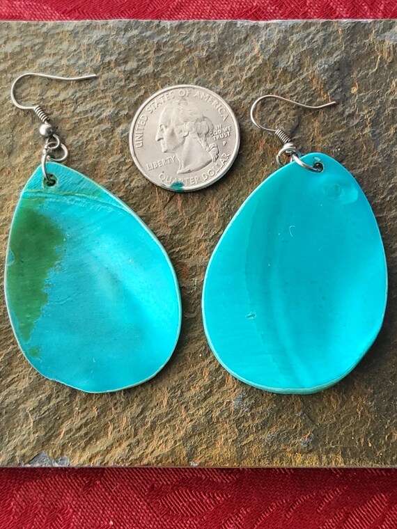 Natural Shell Dangle Earrings - image 3