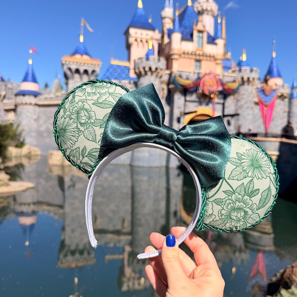 Enchanted Vine Minnie Ears | Emerald Garden