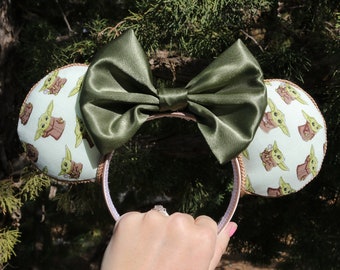 Baby Yoda/Grogu inspired Minnie/Mickeys Ears