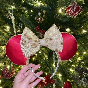 Mistletoe Cheer Minnie Ears