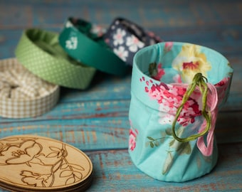 Thread catcher, sewing supply, embroidery & cross-stitch storage, fabric craft basket, needlework tool