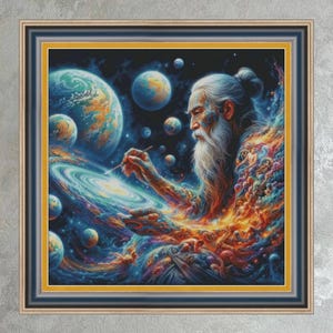 以下が含まれることがあります： 宇宙のシーンを描いた額装されたアートワーク。長い白ひげと髪を持つ賢明な老人が、筆を使って銀河を描いています。このアートワークは、鮮やかな青、オレンジ、黄色を特徴とし、背景には惑星と星があります。