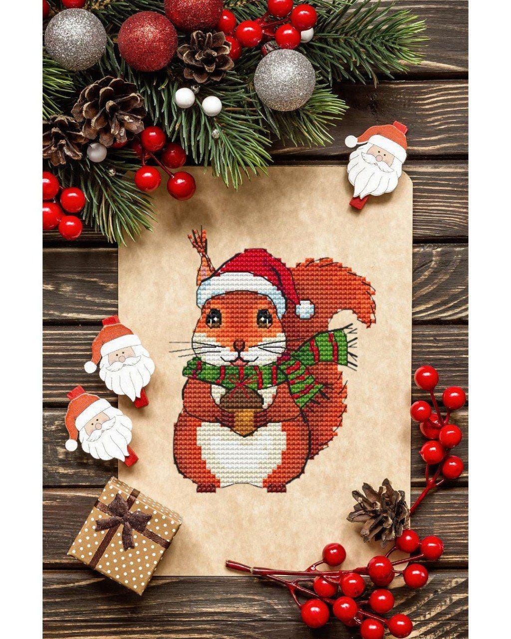 Christmas Squirrel Cross Stitch Pattern, Xmas Decoration Xstitch Design ...