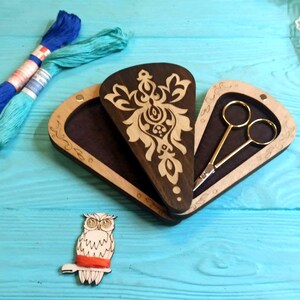 Small plywood etui for embroidery scissors storage, Needlework organizer, Scissors case, Modern sross stitch tools, Embroidery accessory