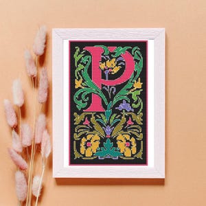 Patrón de punto de cruz con la letra P, descarga de PDF de monograma botánico con punto de cruz, diseño inicial moderno, alfabeto contado en punto de cruz, fuente elegante