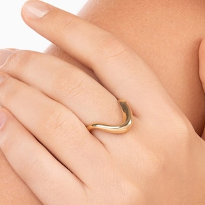 14k Gold Dome Ring, Statement Ring, Chunky Ring, Wave Dome Ring, Minimalist Dome Ring, Gold Dome Ring, Unique Solid Gold Ring, Gift for her