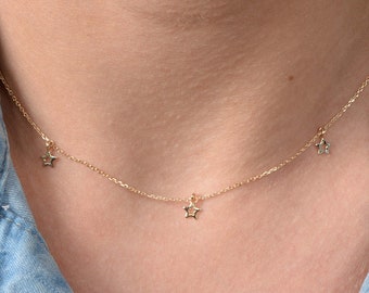 Collar de estrellas, collar delicado de oro con gargantilla de estrellas, collares para mujeres, collar de estrellas delicadas, regalo de dama de honor, regalo para ella