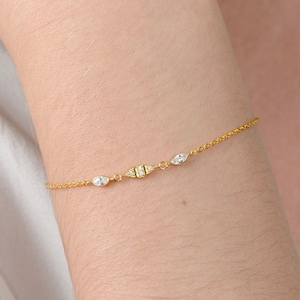 14K Gold Dainty Chain Bracelet - 14K Gold Cable Chain with Diamonds Bracelet - 14K Solid Gold Bracelet - Stackable Bracelet - Gift for her