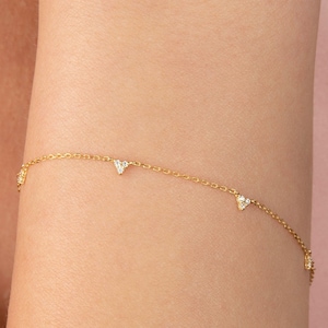Station Diamond Bracelet / 14k Solid Gold Solitaire Bracelet / Thin Chain Trio Diamond Bracelet / Station Diamond Bracelet 0.09ct