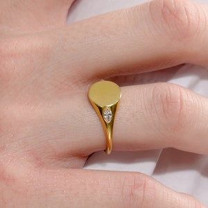 Personalized Signet Ring Gift Diamond for her Custom Monogram Ring Gold Signet Ring Personalized Engraved Initial Ring Gift for Her