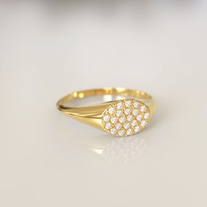 Pave Signet Ring / Diamond Signet Ring / Pinky Ring / Minimal Gold Ring / Gift for Her / 14k Gold Jewelry / Gift for Her