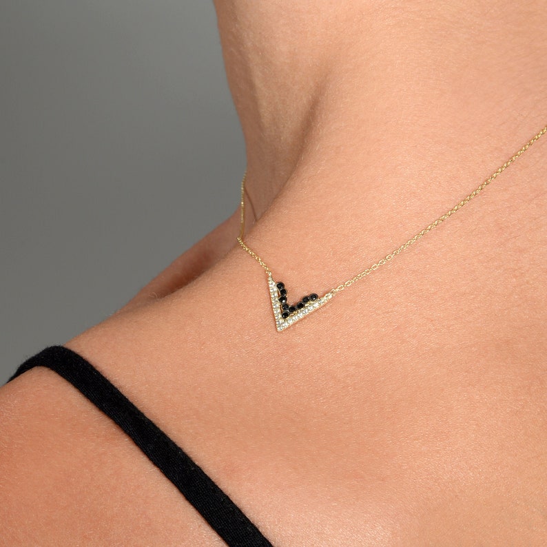 14K yellow gold Chevron Necklace, Solid Gold Necklace, gold Chevron pendant, dainty chain, Minimalist jewelry , Gift for Her image 3