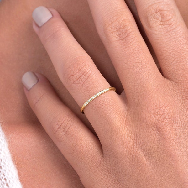 14k Gold Diamond Thin Stack Ring Band / Simple Diamond Ring / Hoge kwaliteit diamanten in wit geel of rosé goud voor vrouwen / Vakantieuitverkoop