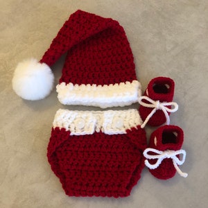 Patucos y cubrepañal para bebé con gorro de Papá Noel/Navidad. Disfraz de Papá Noel para bebé.