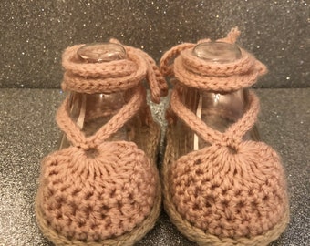 Crochet Baby girl sandals, espadrilles. Baby shower gift. New baby gift