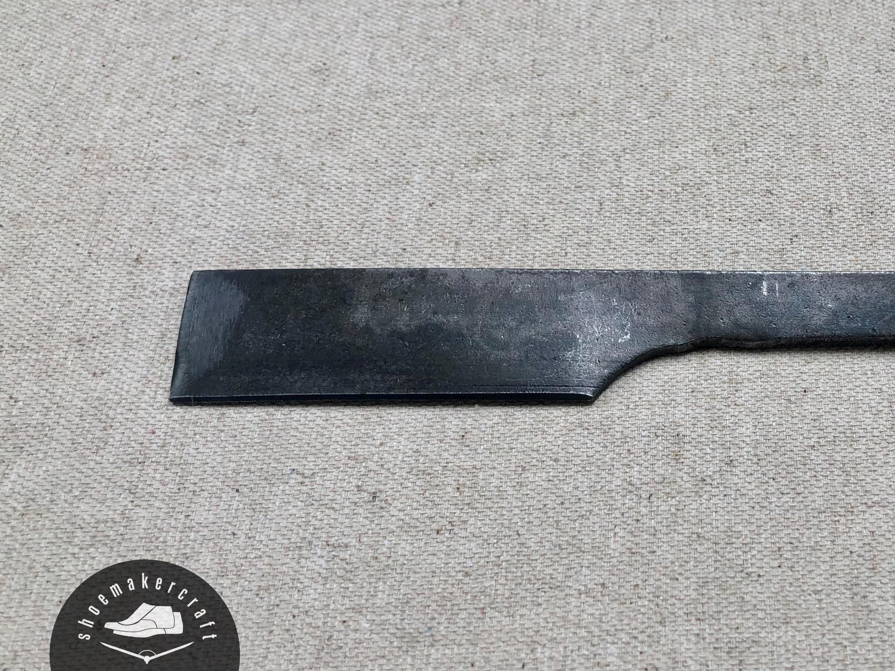 Shoemaker heel pry, batting knife, hacking knife, shoe repair, Made in Germany