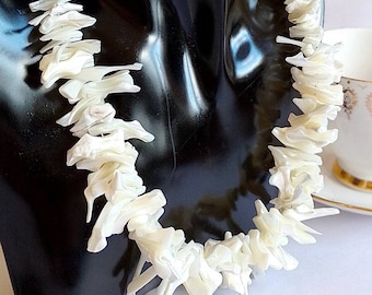 Collar de conchas, collar de conchas con cuentas, collar bohemio para mujer, collar llamativo, collar grueso, collar color crema, joyería bohemia