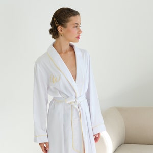 Bride Robe, Bride Dressing Gown, Personalized Bridal Robe Bridesmaid Robe Set White Robe Satin Silk Robe Long Robes Getting Ready Party Robe Delicate White