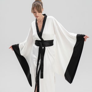Lange Brautrobe, Kimono-Robe, Kimono-Kleider, Seiden-Kimono, Braut-Robe, personalisierter Morgenmantel Japanischer Satin-Kimono-Ivory-Weiß