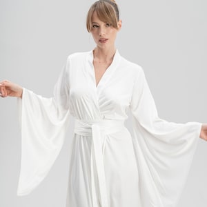 Long Bridal Robe with Train, Silk Robe Wedding Photoshoot Satin Dressing Gown Bride Robe Ivory White Dressing Gown Wide Sleeves Personalised