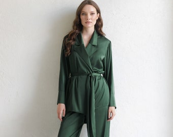 Seidenpyjama, Weihnachtspyjama Damen, Urlaubspyjama, Satin-Pyjama-Set, Geschenk für Sie, grüne PJs, personalisiertes langes Satin-Seiden-Pyjama-Set