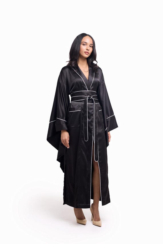 100% Pure Silk Dressing Gown, Silk Robe, Kimono Robe, Kimono Dressing Gown, Japanese Kimono for Women, Long Wide Sleeve Floor Length Black 100% Pure Silk Dressing Gown, Silk Robe, Kimono Robe, Kimono Dressing Gown, Japanese Kimono for Women, Long Wide Sleeve Floor Length Black