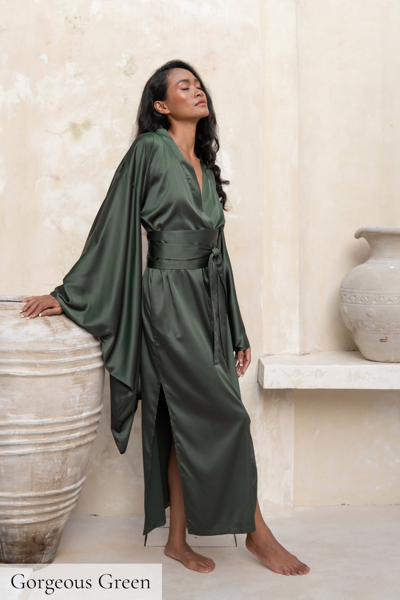 Silk Kimono Robe, Satin Silk Robes for Women Bridesmaid Silk Dressing Gown Long Silk Robe, Plus Size Satin Robe Maxi Emerald Green Nightwear Gorgeous Green