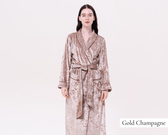 Buy Velvet Robe, Velvet Dressing Gown, Dressing Gown for Women, Women's  Bathrobe Bridal Party Silk Velvet Long Robe Robe for Her Bridesmaid Robe  Online in India - Etsy