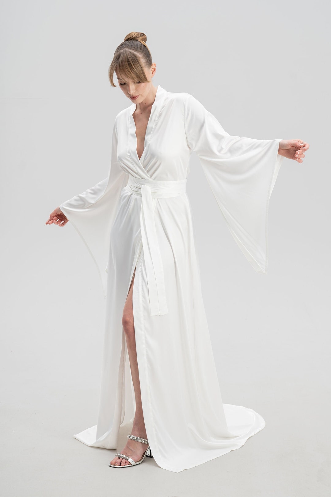 Long Bridal Robe With Train, Wedding Photoshoot Silk Robe Satin ...