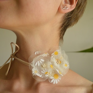 Daisy flower choker, floral necklace, best gifts for her