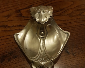 Stunning Vintage Art Nouveau Inkwell